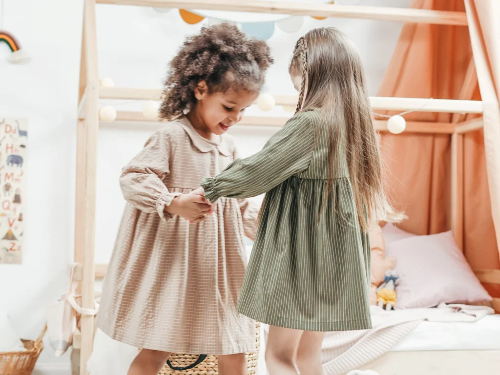 tanczace-dziewczynki